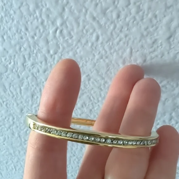 Elegant Gold Tone Hinged Bangle Bracelet with Crystals - Picture 4 of 8